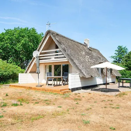 Fyrrealle Holiday home *